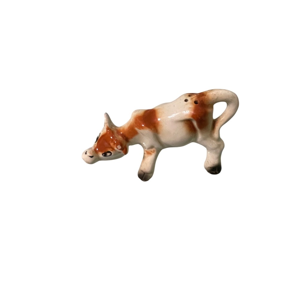 Ceramic Cow Calf Figurine‎ Salt Shaker Brown White Farm Animal Decor